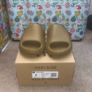 Yeezy Slides